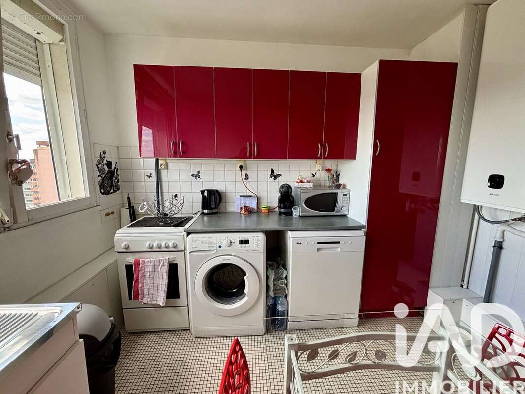 Photo 2 - Appartement à SAINT-ETIENNE-DU-ROUVRAY