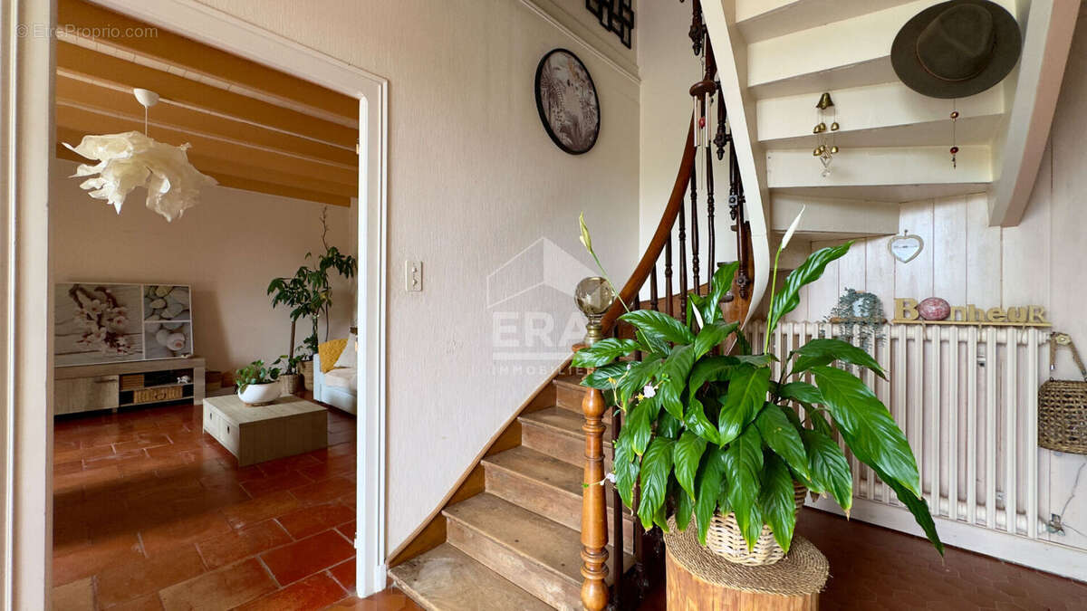Maison à FOUGUEYROLLES