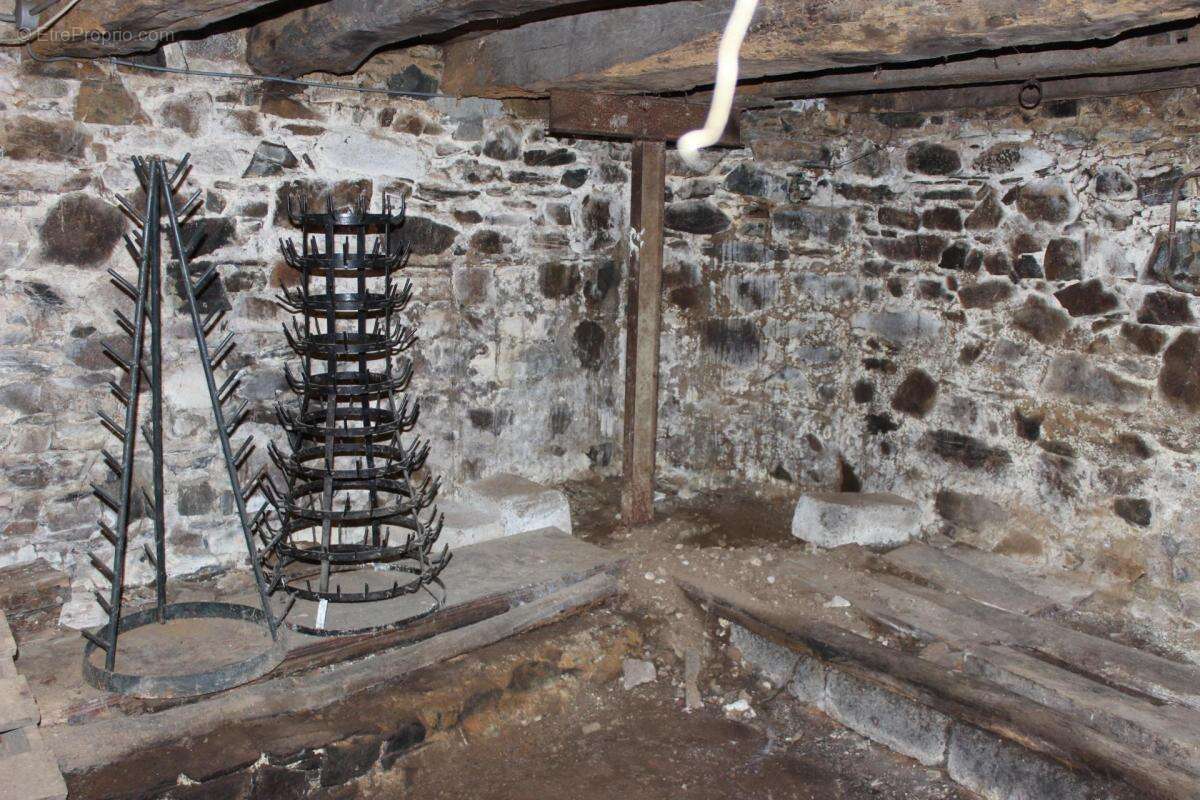 Maison à SAVIGNAC-LEDRIER