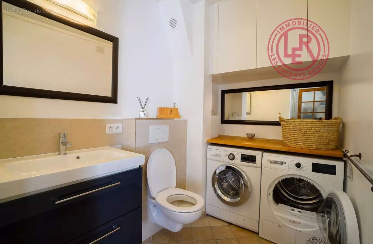 Appartement à PARIS-3E