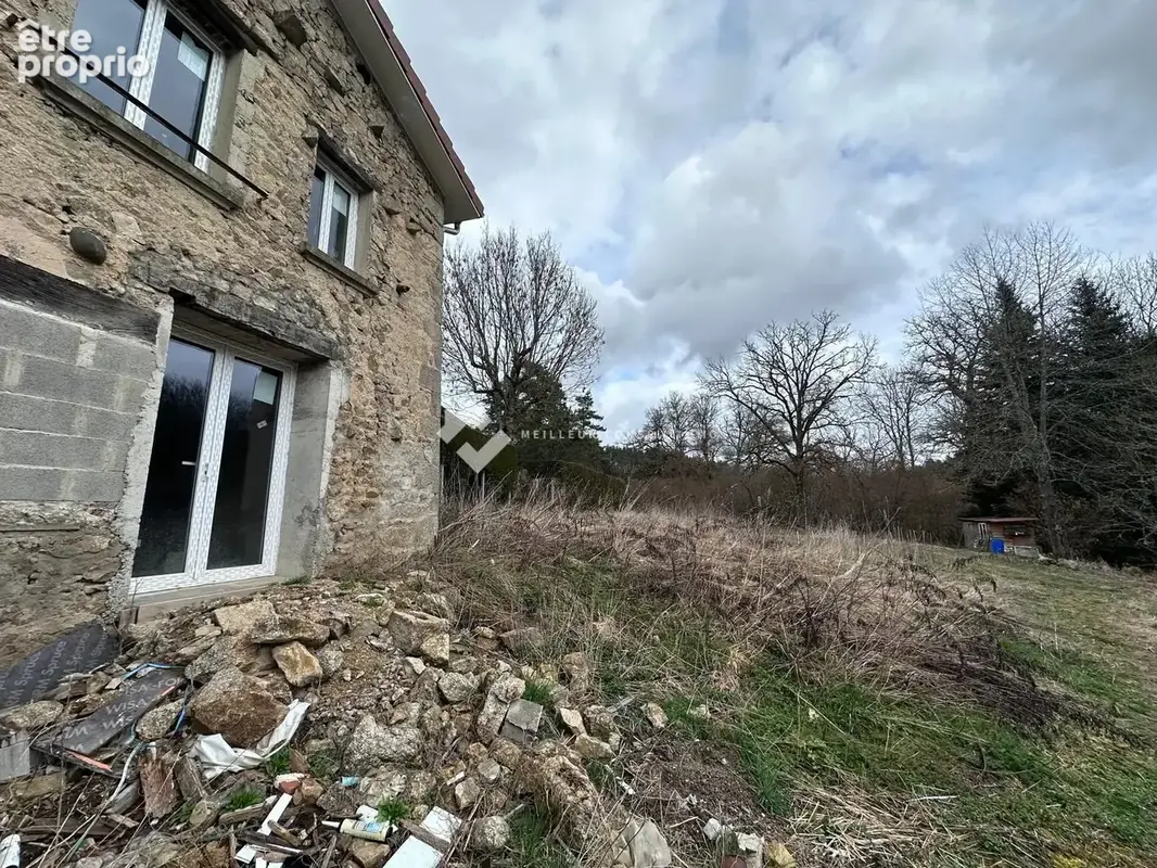 Maison 2 pièces 70 m² à vendre à La Monnerie-Le-Montel (63650) - photo 9