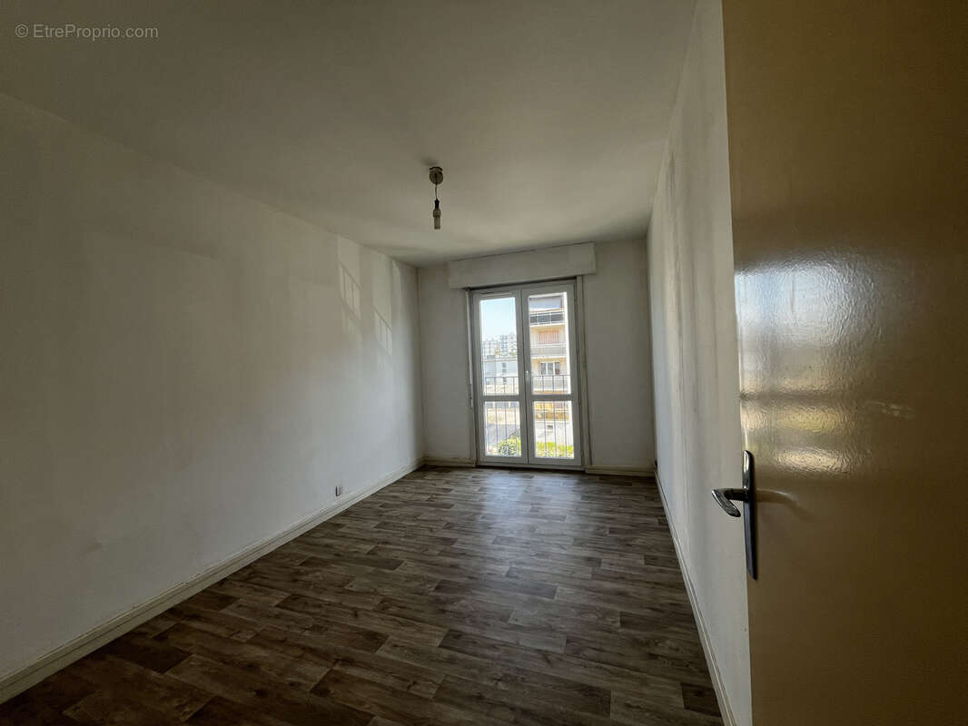 Appartement à SAINT-ANDRE-LES-VERGERS