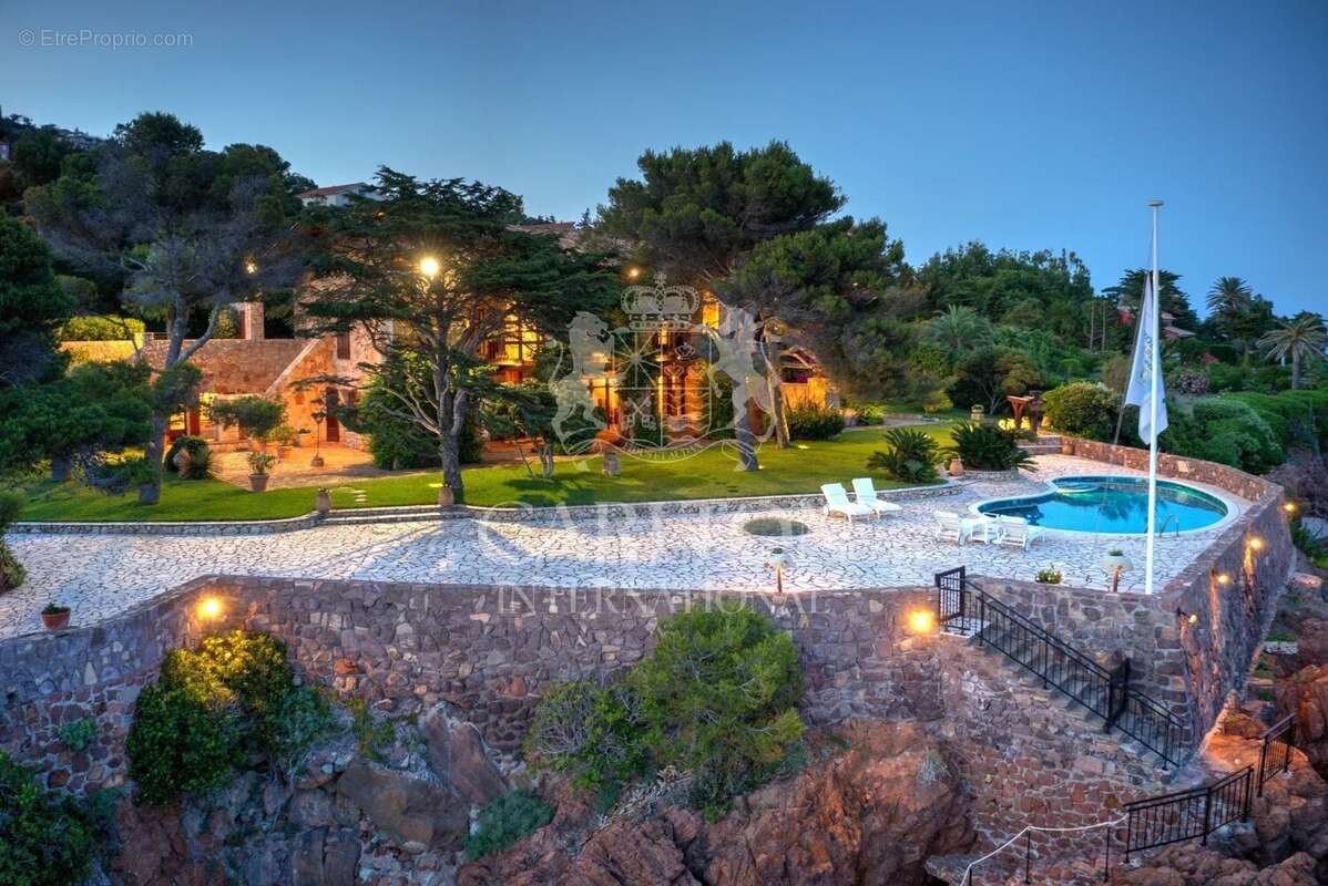 EXCLUSIVITÉ – Demeure Méditerranéenne avec accès privé à la mer - photo 6