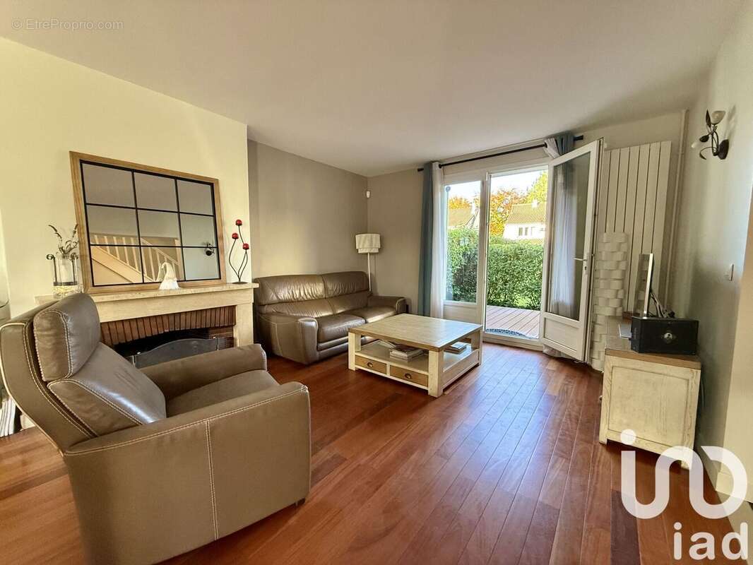 Photo 4 - Maison à VOISINS-LE-BRETONNEUX