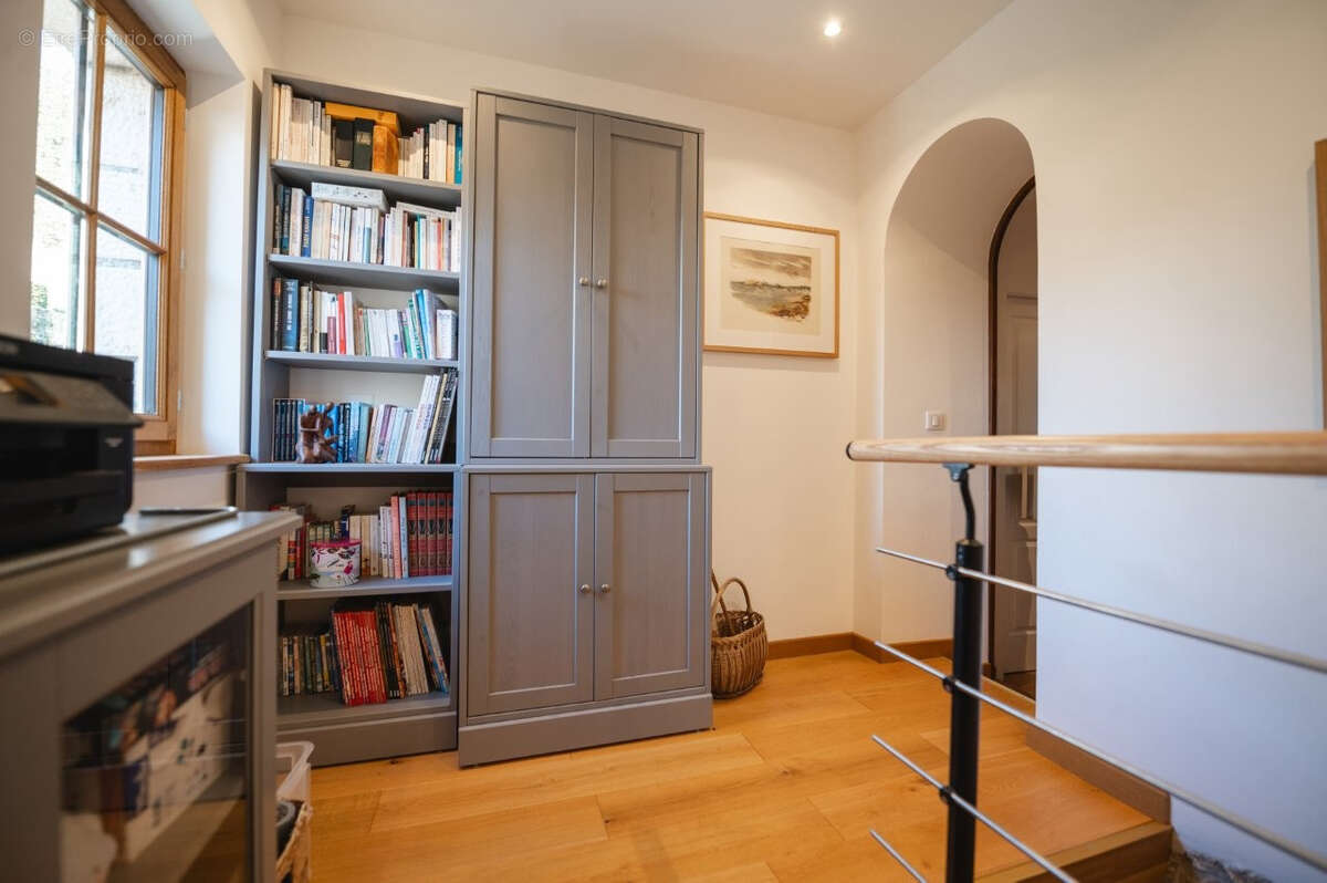 Maison à MONTVALENT