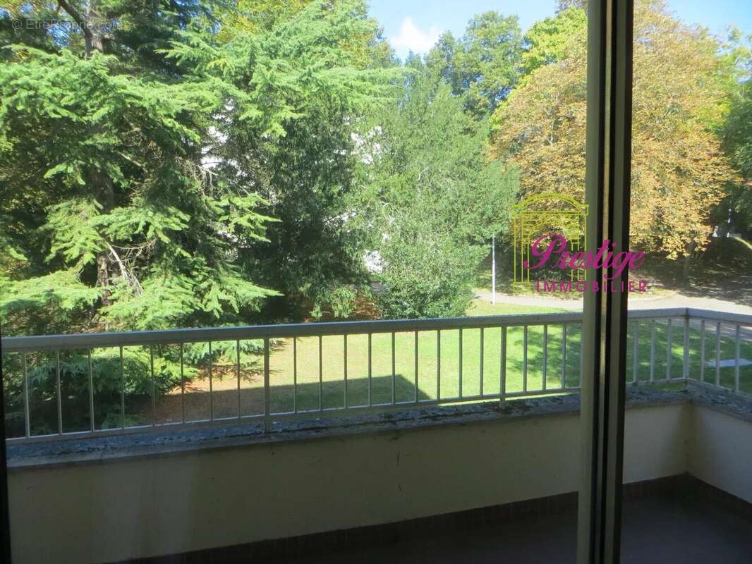 Appartement à LE MESNIL-LE-ROI