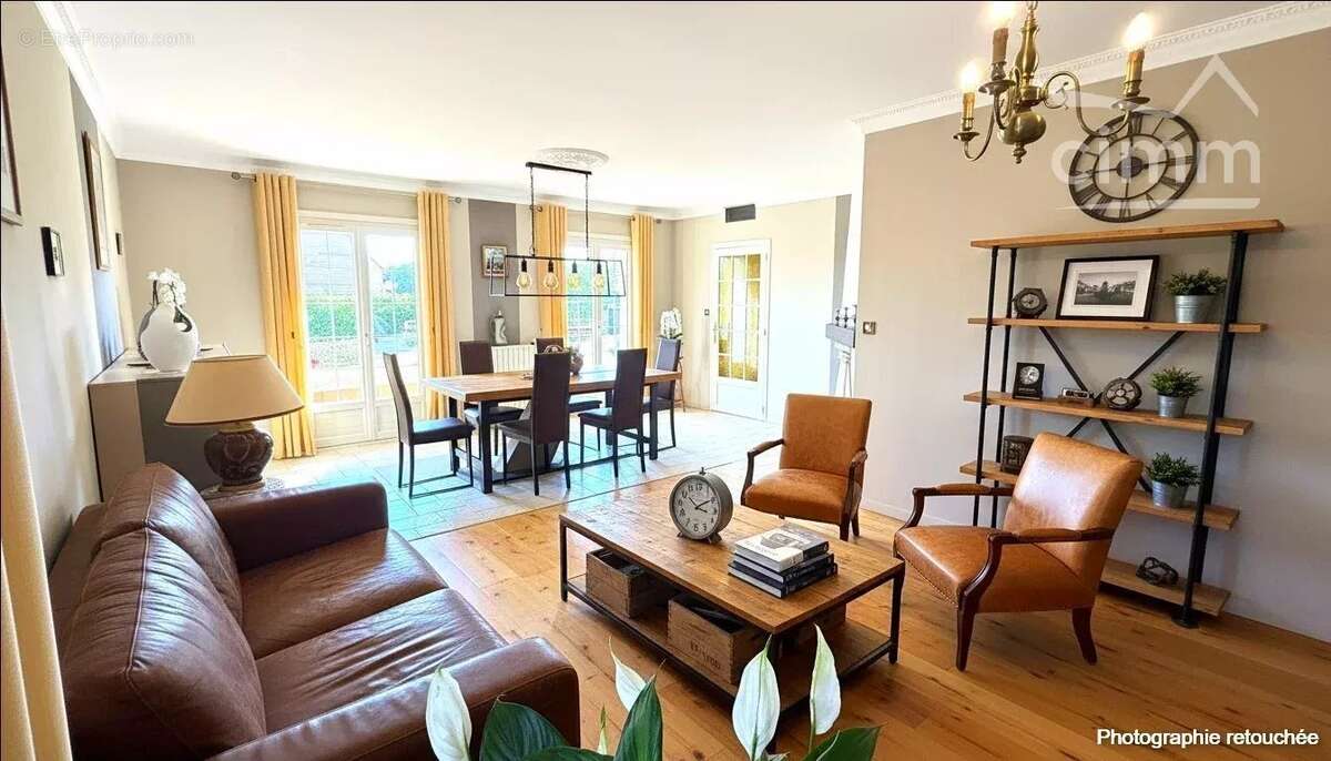 Maison à LA CHAPELLE-VENDOMOISE