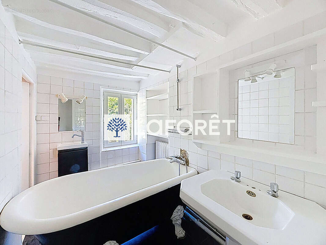 Maison de caractère 167 m² - 5 ch. - à rénover - photo 10