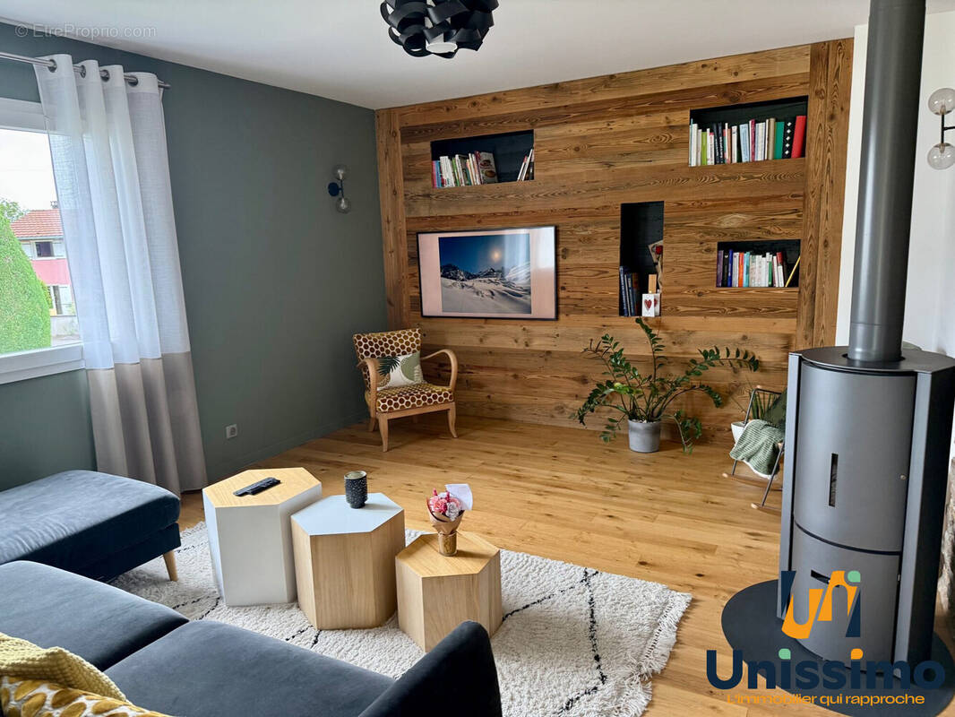 Maison 150 m² à Colombier-Fontaine  - photo 2
