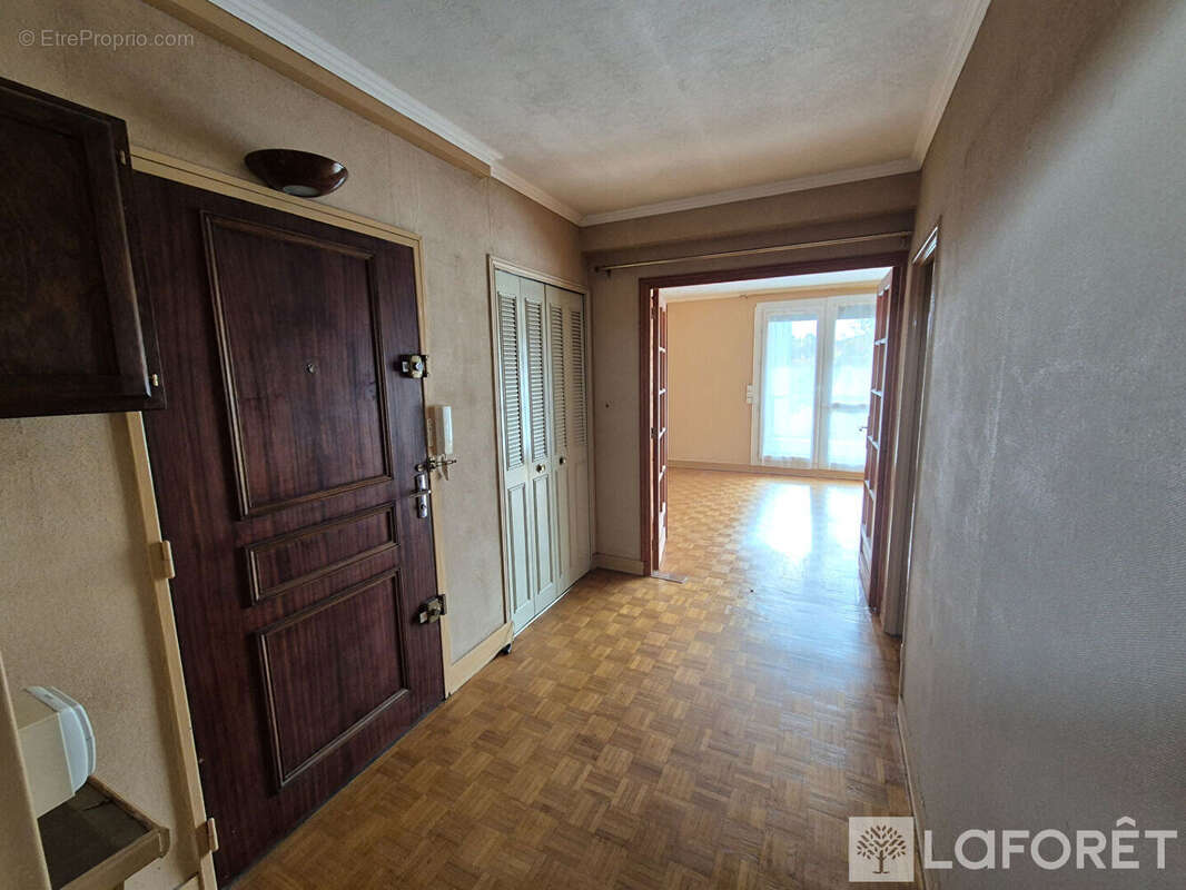 Appartement à VILLEBON-SUR-YVETTE