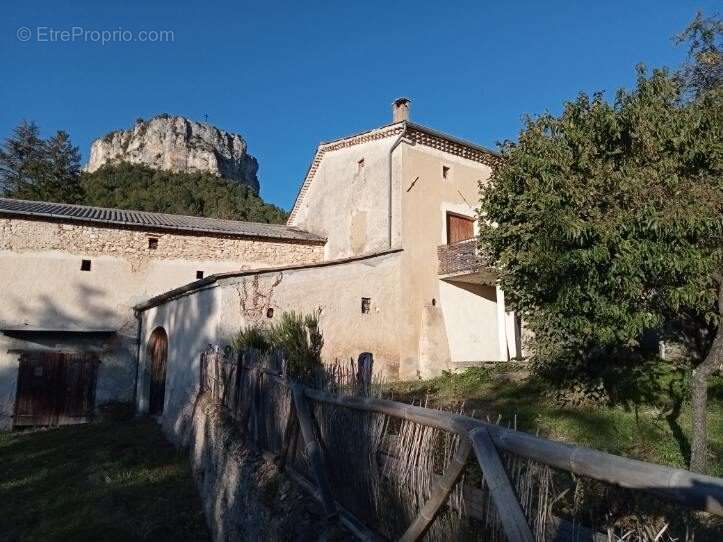 Maison à PLAN-DE-BAIX