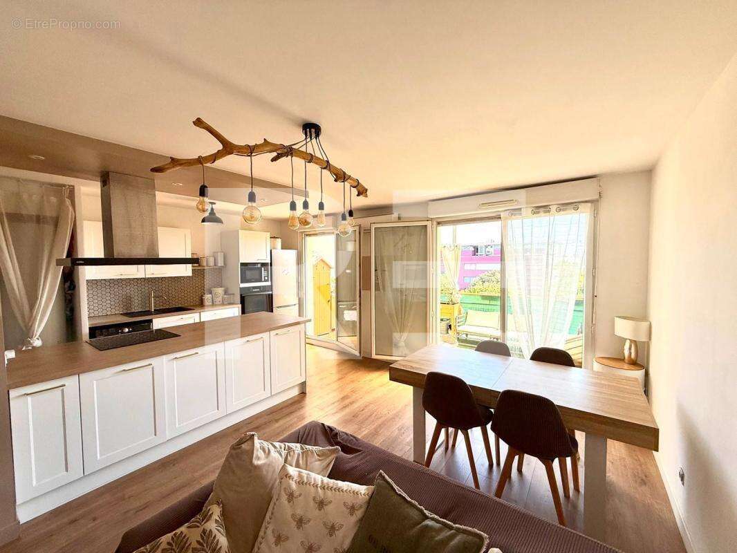 Appartement 65 m² 2 chambres terrasse garage et piscine - photo 2