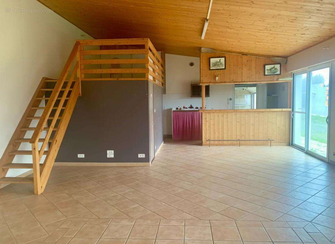 Commerce à MACHECOUL