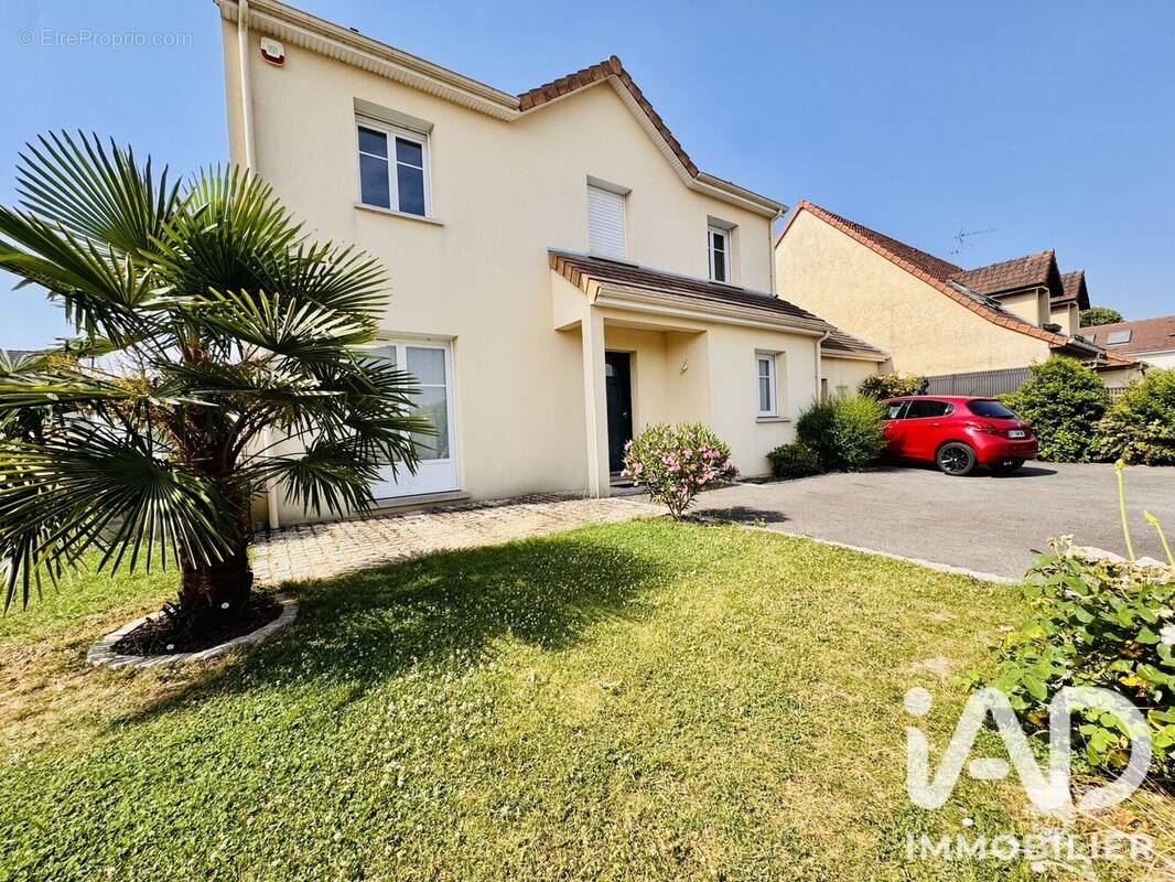 Photo 1 - Maison à MEZIERES-SUR-SEINE