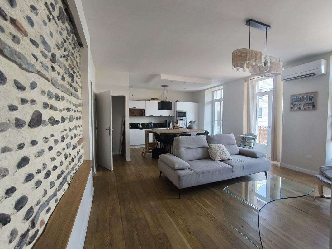 Appartement À Vendre - photo 3
