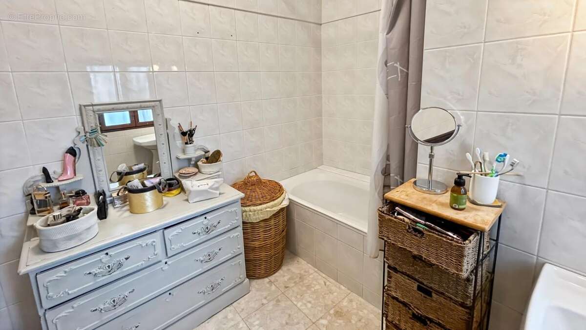 Maison à MONTIGNY-SUR-LOING