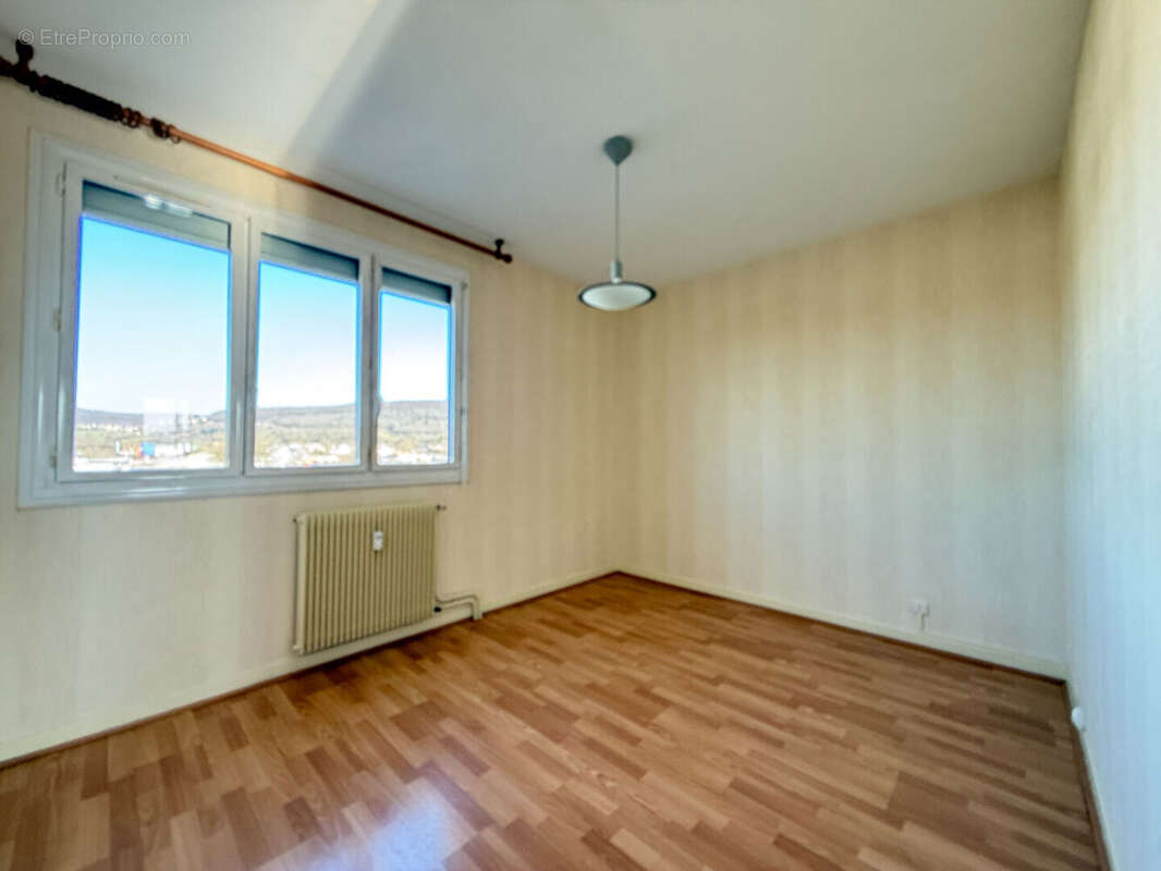 Appartement à LONS-LE-SAUNIER
