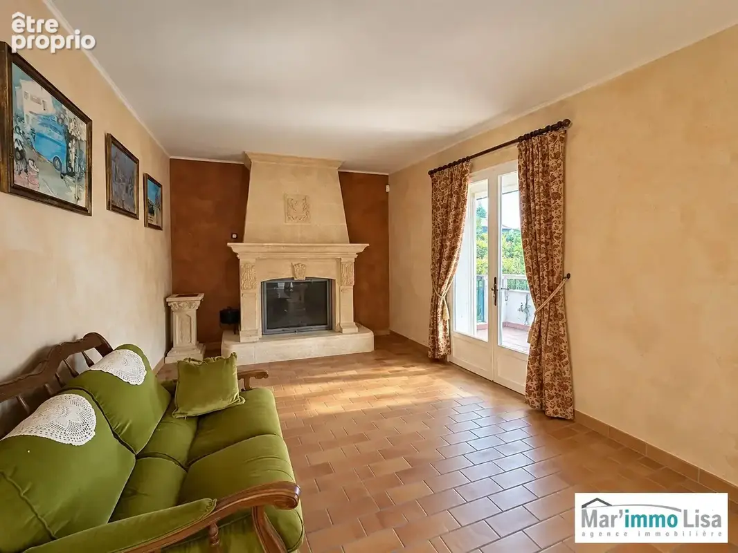 Maison 5 pièces 140 m² à vendre à Charleval (13350) - photo 2