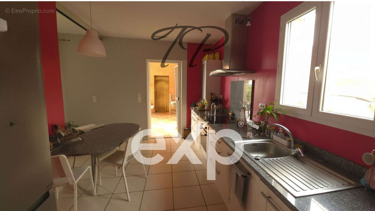 Maison 140 m² à Colombiers  - photo 7