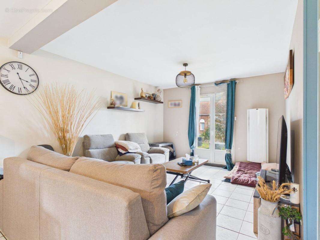 Maison 92 m² à Le Plessier-Sur-Bulles  - photo 2