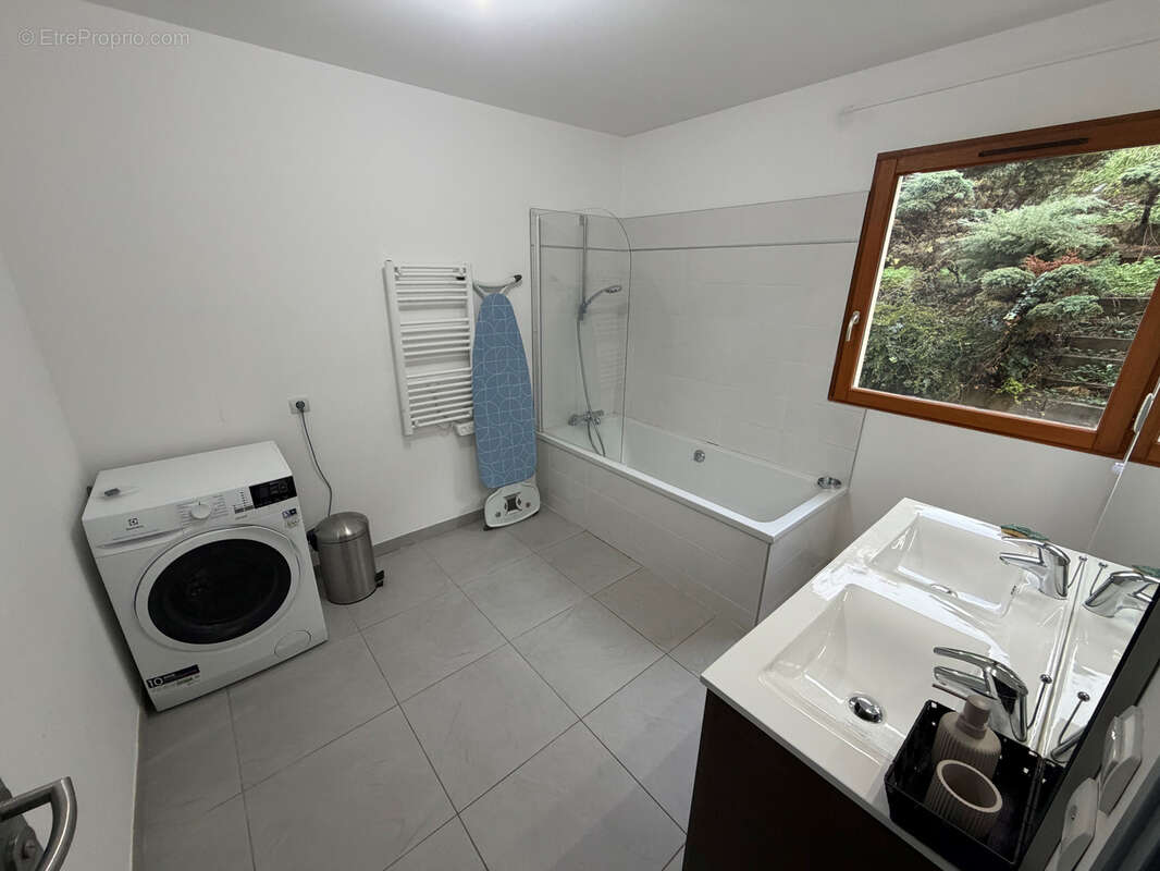 Appartement à SAINT-JEAN-DE-MAURIENNE