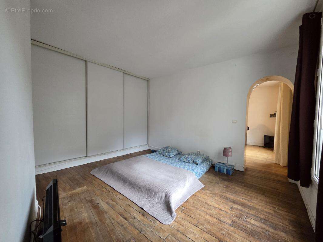 Appartement à PARIS-11E