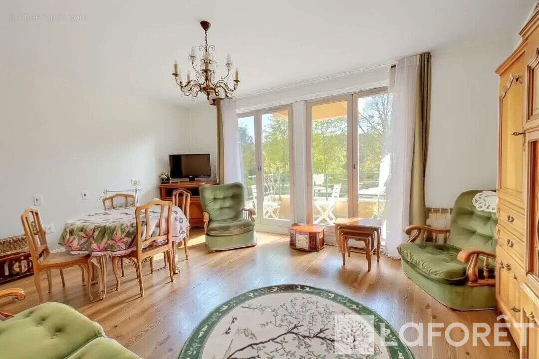 Appartement à GIF-SUR-YVETTE