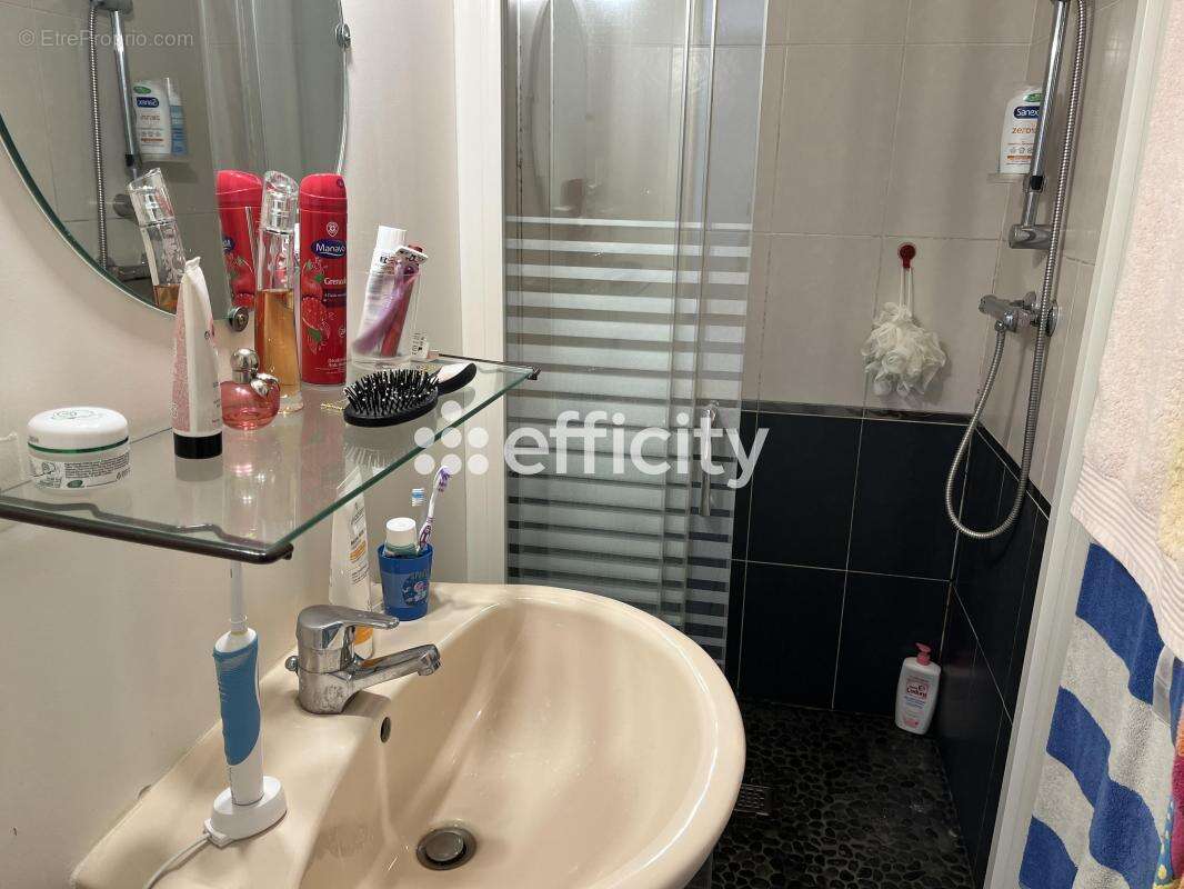 Maison à SAINT-MARTIN-DE-FONTENAY