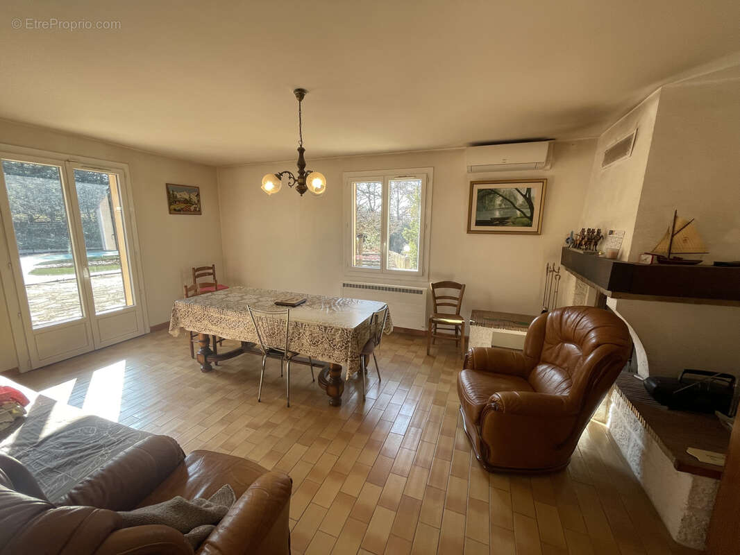 Maison à SAINT-ROMAN-DE-MALEGARDE