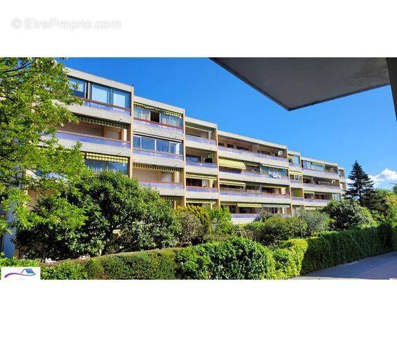 Appartement à MANDELIEU-LA-NAPOULE