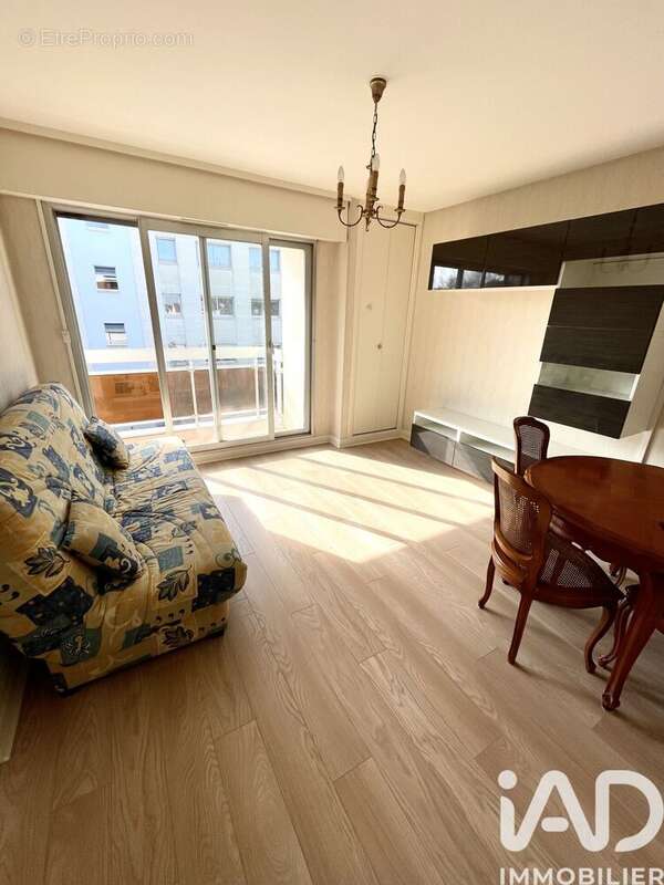 Photo 2 - Appartement à SAINT-MAUR-DES-FOSSES