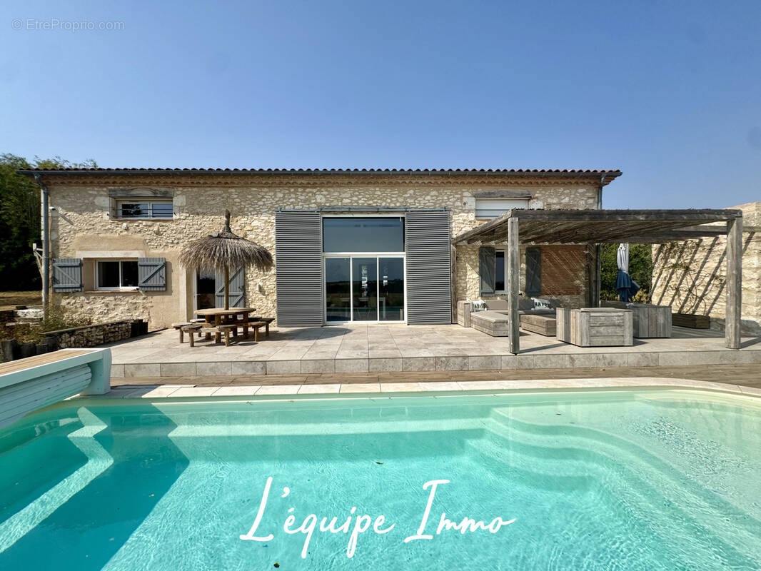 Maison à MAUVEZIN