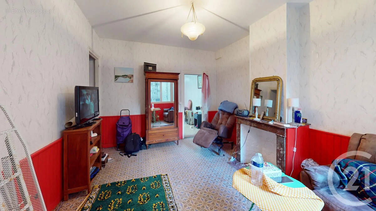 Maison à SAINT-QUENTIN