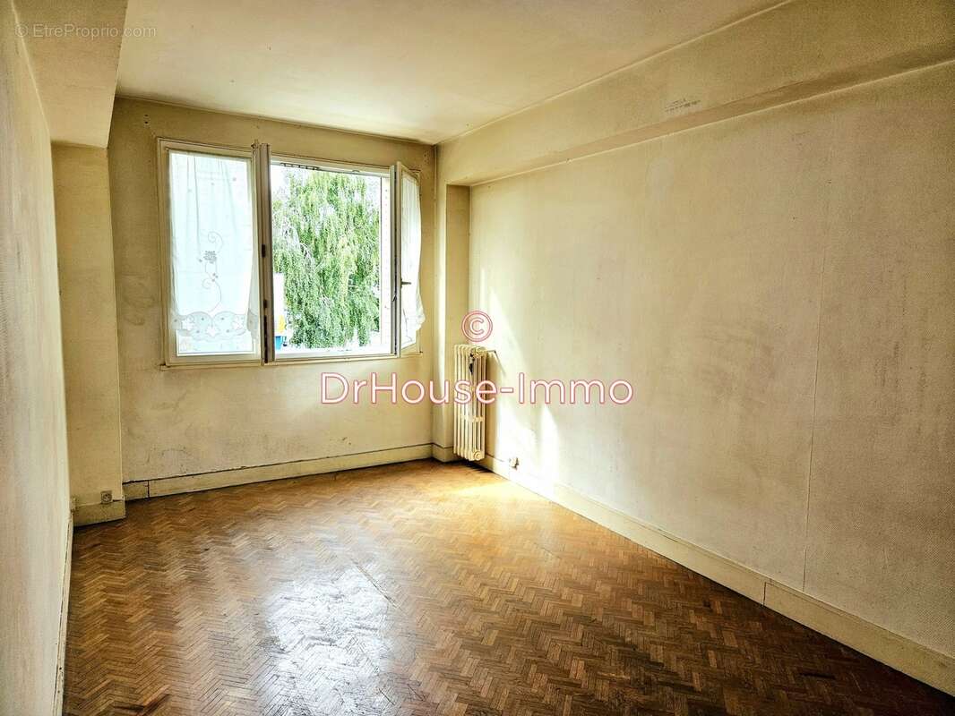 Appartement à COLOMBES