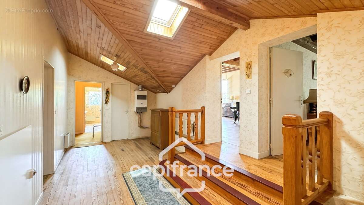 Maison de maître de caractère sur 6ha de terrain - photo 17