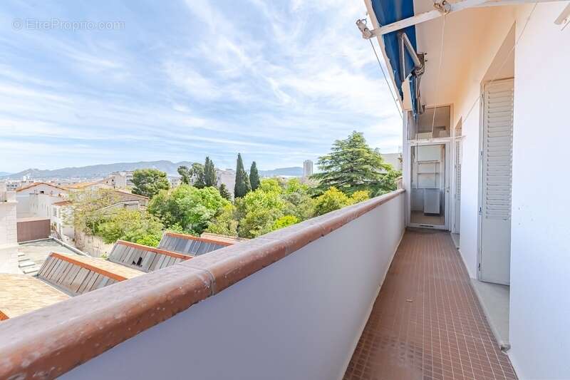 Appartement à MARSEILLE-8E