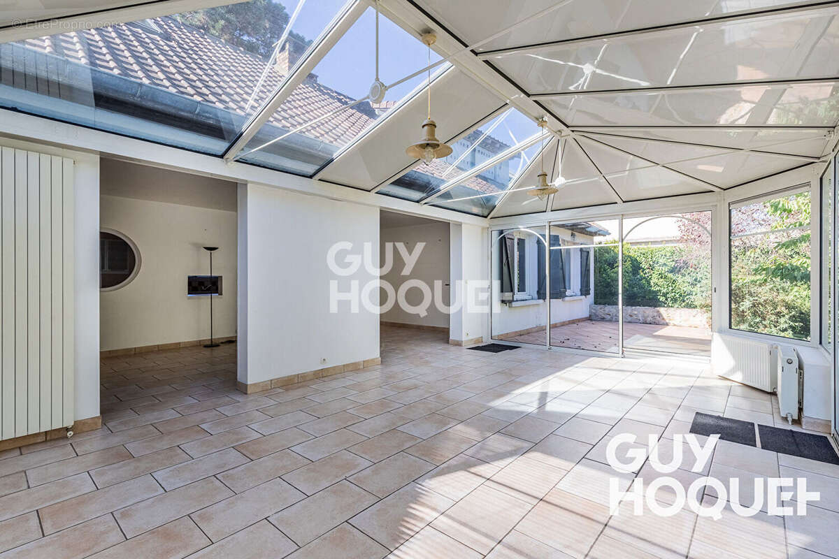 Maison à CHILLY-MAZARIN