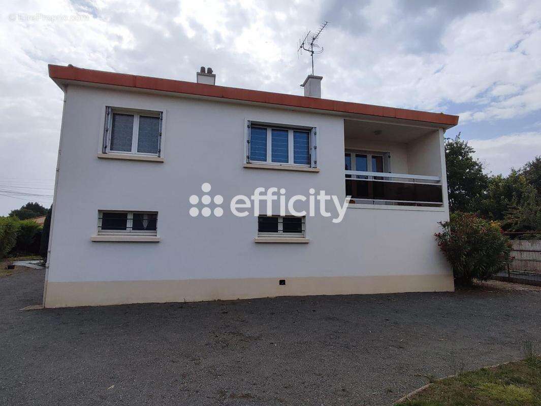 Maison à SAINT-PHILBERT-DE-GRAND-LIEU