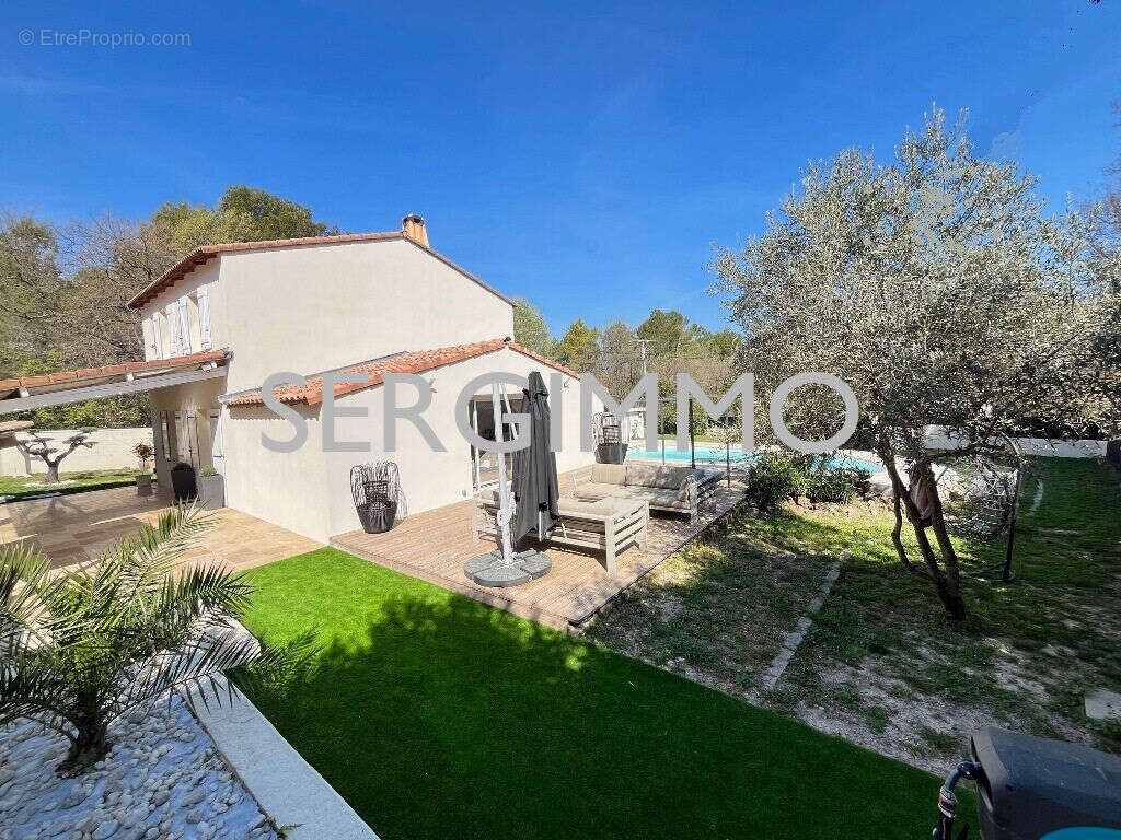 Maison à MONTAUROUX