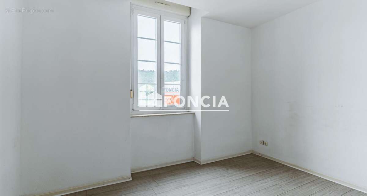Appartement à SEREMANGE-ERZANGE