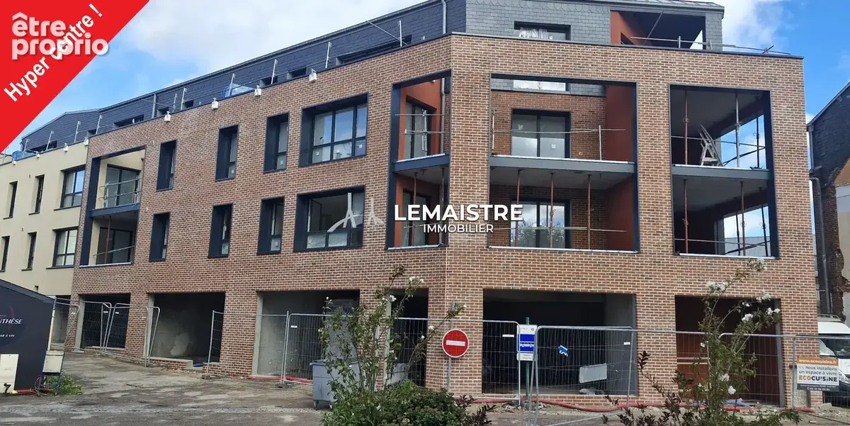 Appartement à vendre - Yvetot - 79.61 m² - Terrasse - Parking - Résidence avec ascenseur - photo 1