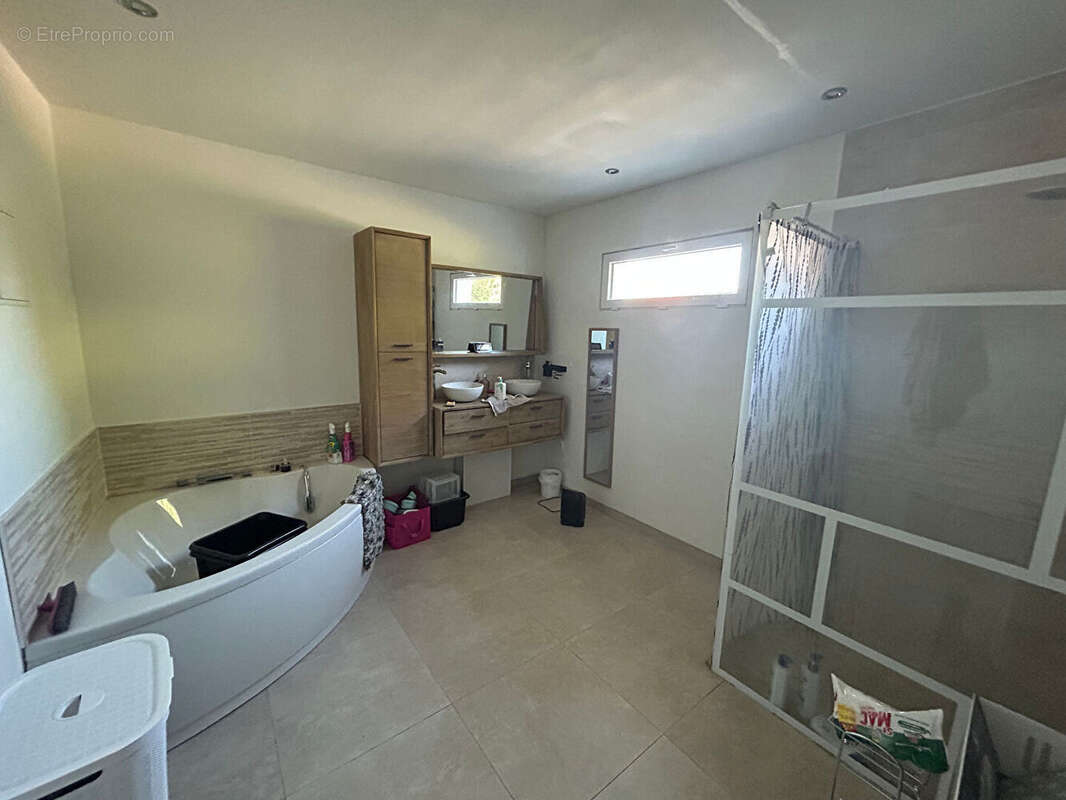 Maison à VAULX-VRAUCOURT