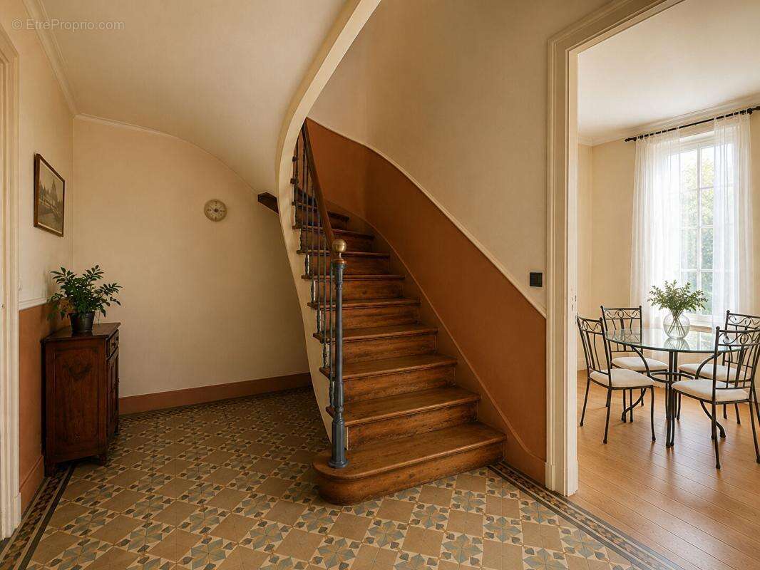 Maison Bourgeoise de caractère Lormes 7 pièce(s) 165 m2 + véranda 20m2 - photo 7