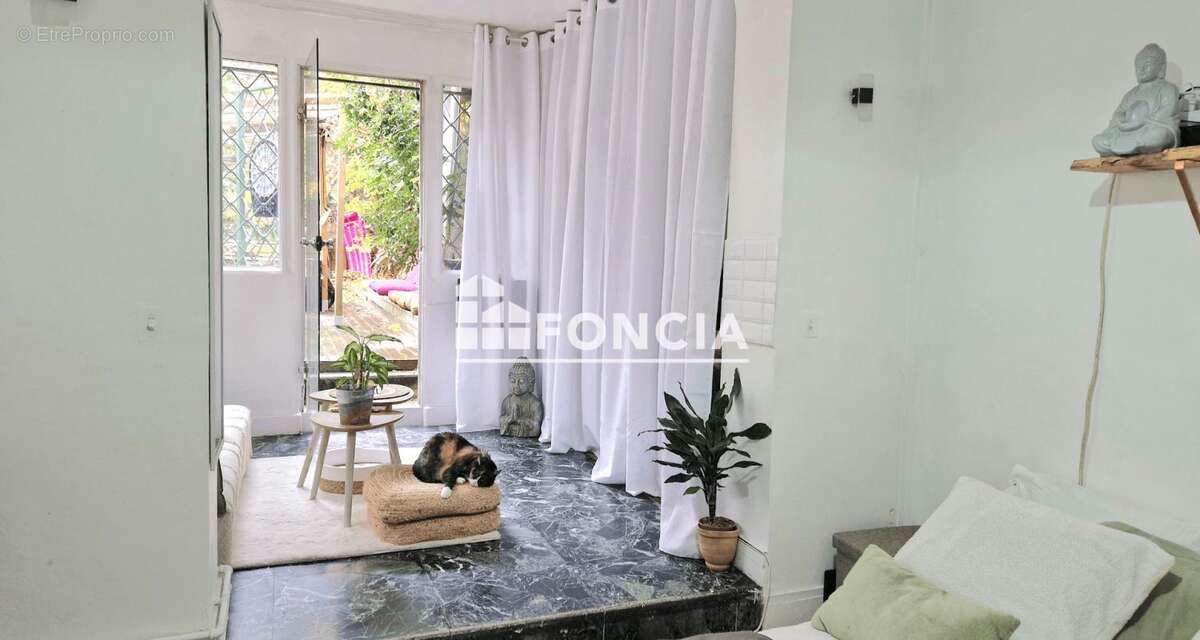 Appartement à PARIS-12E