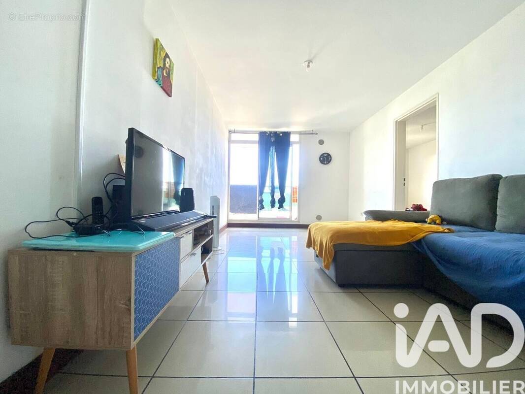 Photo 1 - Appartement à SAINT-DENIS