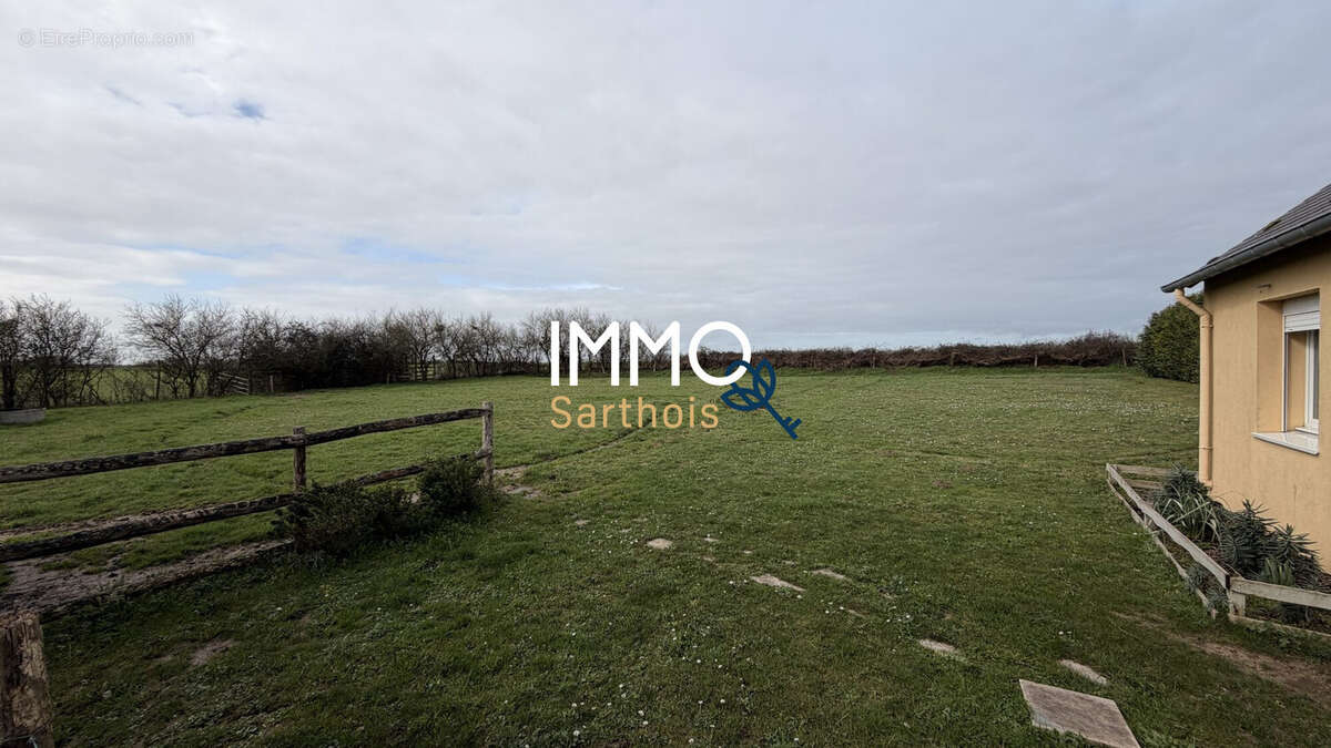 Maison à NOYEN-SUR-SARTHE