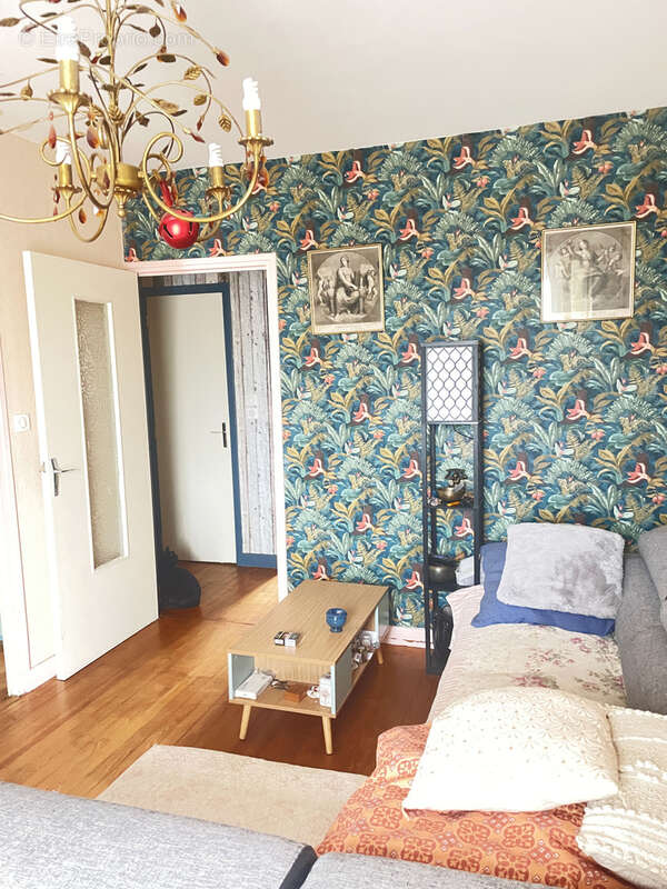 Commerce à COSTAROS