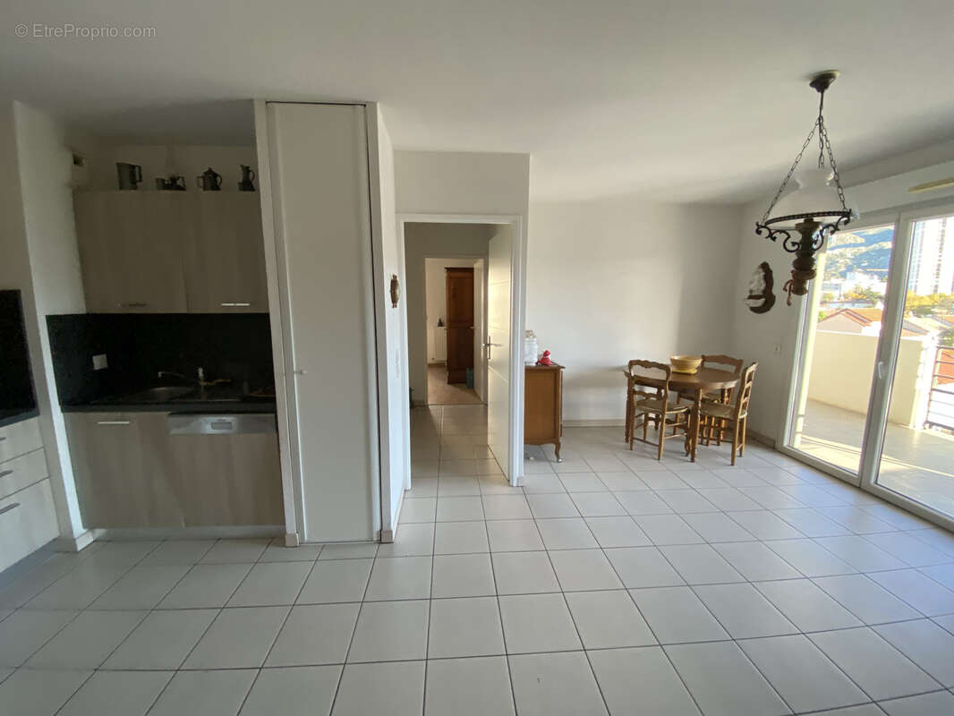 Appartement à MARSEILLE-10E