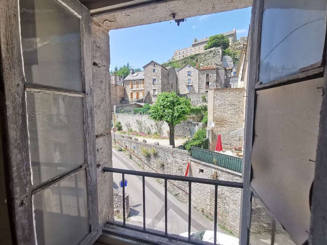 Maison à SEVERAC-LE-CHATEAU