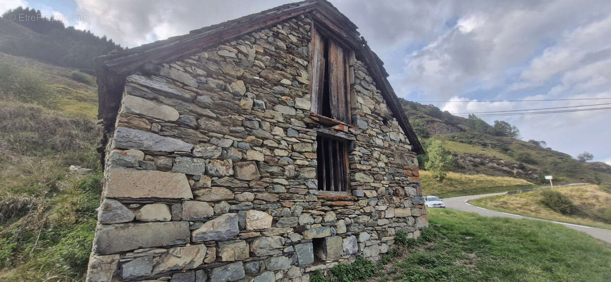 Maison à LUZ-SAINT-SAUVEUR